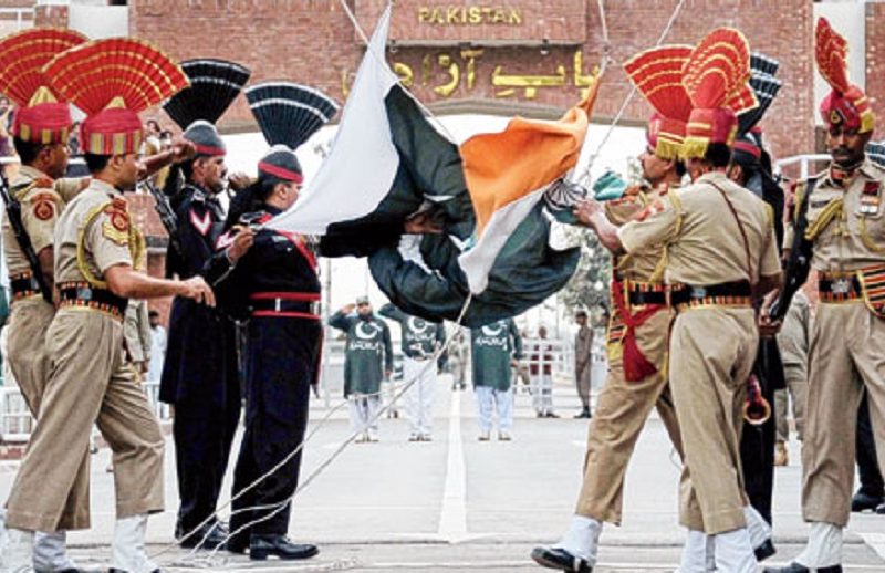 “India and Pakistan Exchange Nuclear Details and Civilian Prisoner Lists on New Year’s Day”
